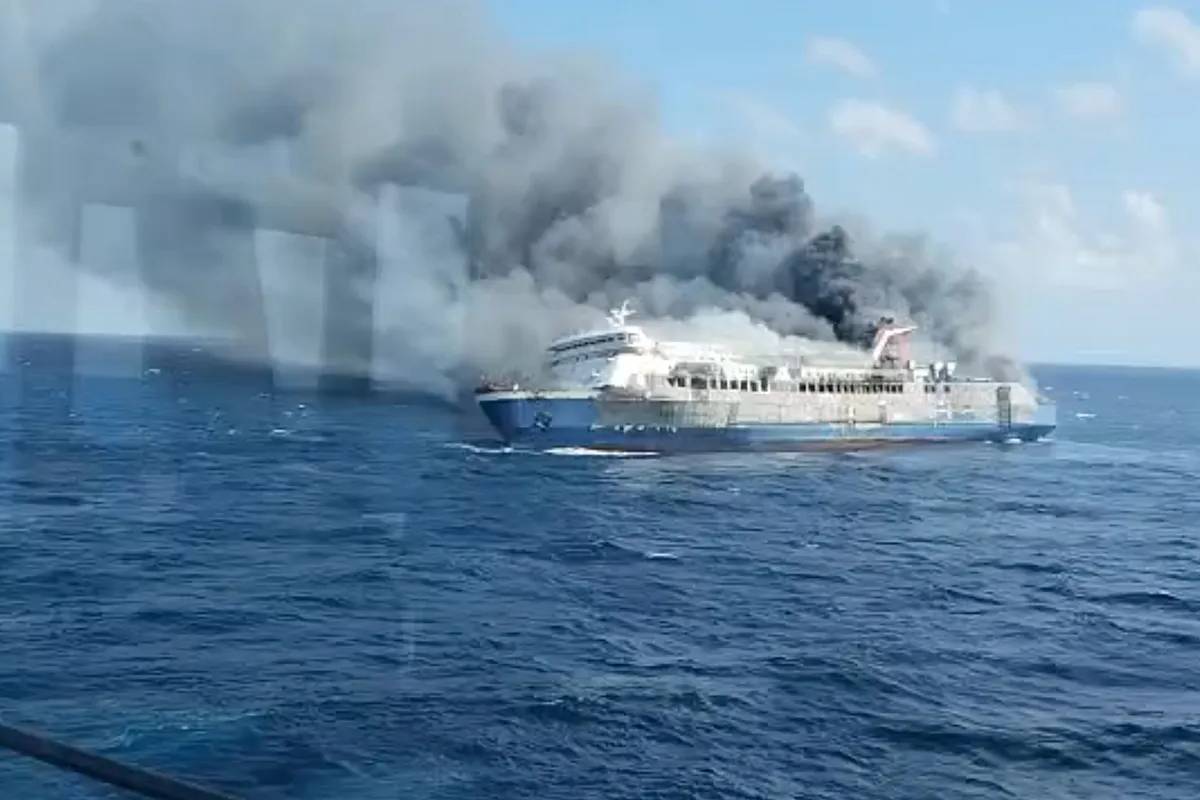 இந்தோனேசியாவின் மதுரா தீவுக்கு அருகே பயணிகள் ferry தீப்பிடித்து; 5 பேர் இறந்துவிட்டனர், 41 பேர் காணாமல் போயுள்ளனர்