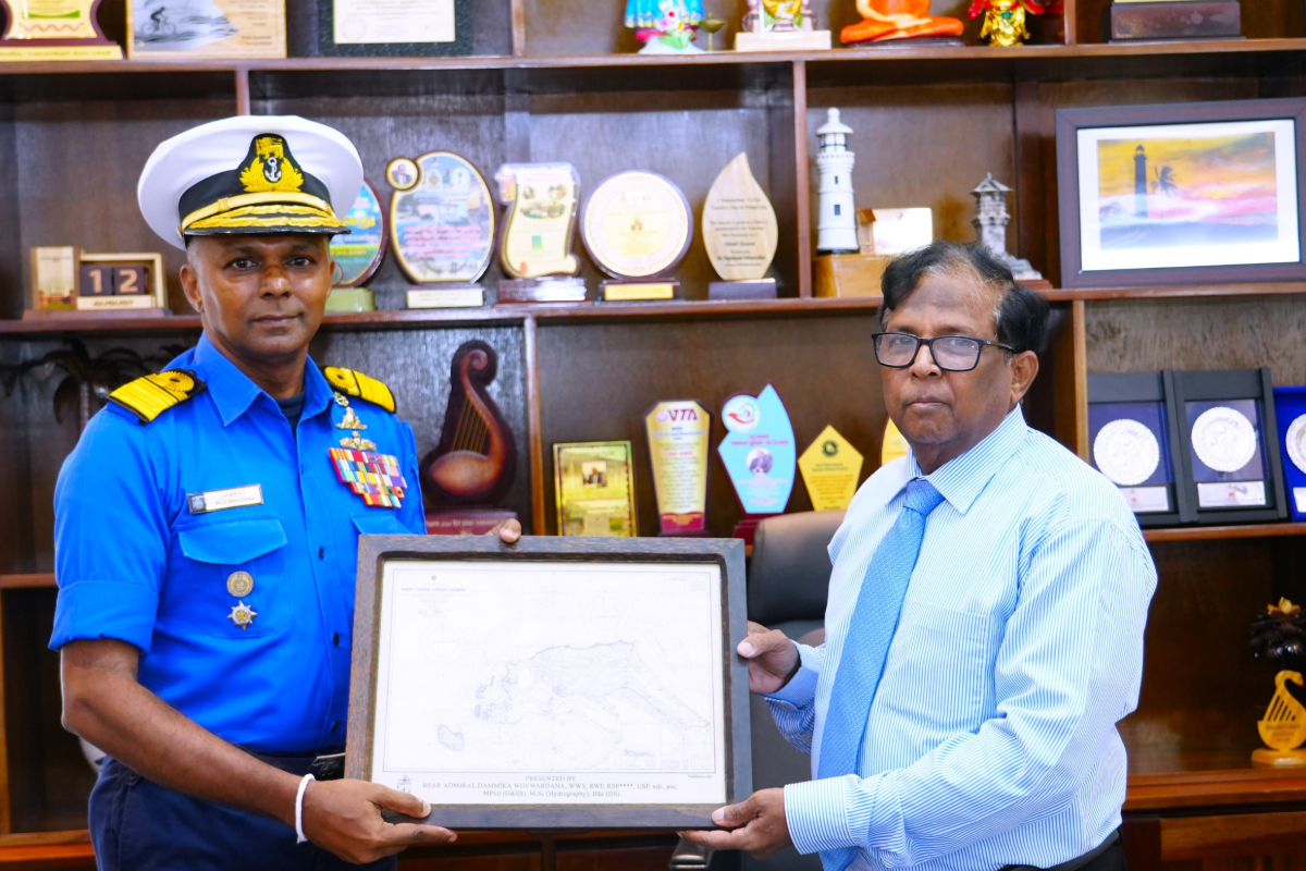 வடக்கு ஆளுநர் இந்திய மீனவர்களின் சட்டவிரோத மீன்பிடிக்கு எதிரான தீவிர கடற்படை நடவடிக்கையை அவசியப்படுத்துகிறார்