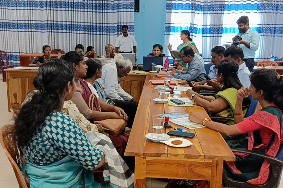 கண்டவளை பிரிவில் மொபைல் சேவை மூலம் நிலப்பிரச்சினைகள் தீர்க்கப்பட்டன