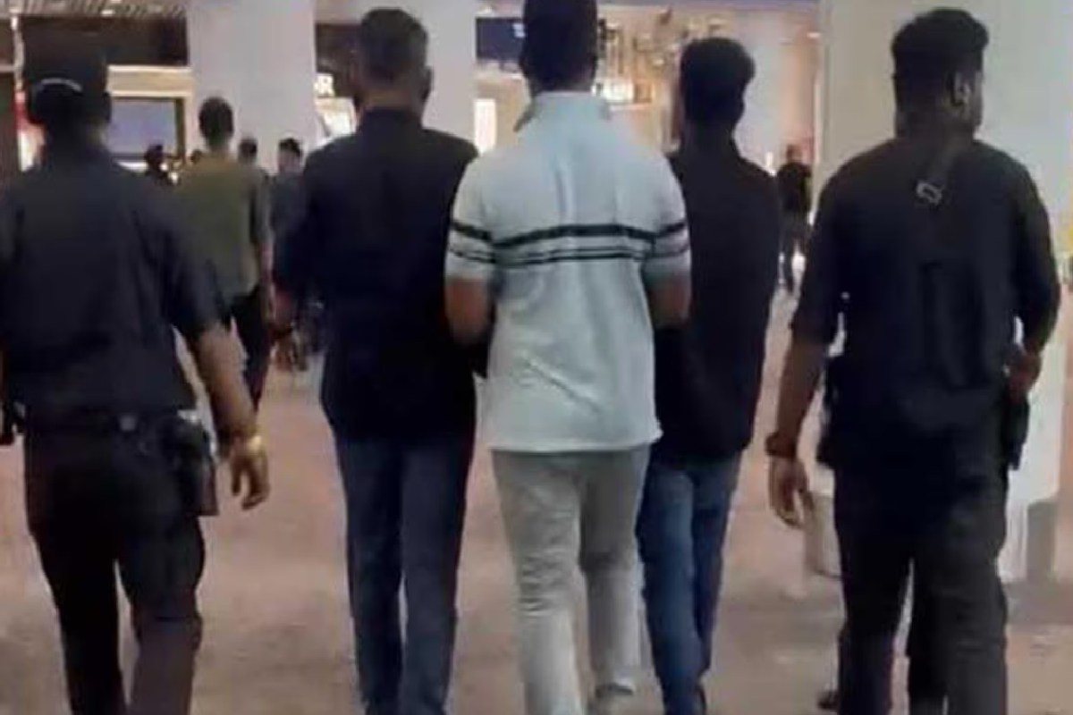 மலேசியாவிலிருந்து மூன்று சந்தேக நபர்கள் இலங்கைக்கு ஒப்படைக்கப்பட்டனர்