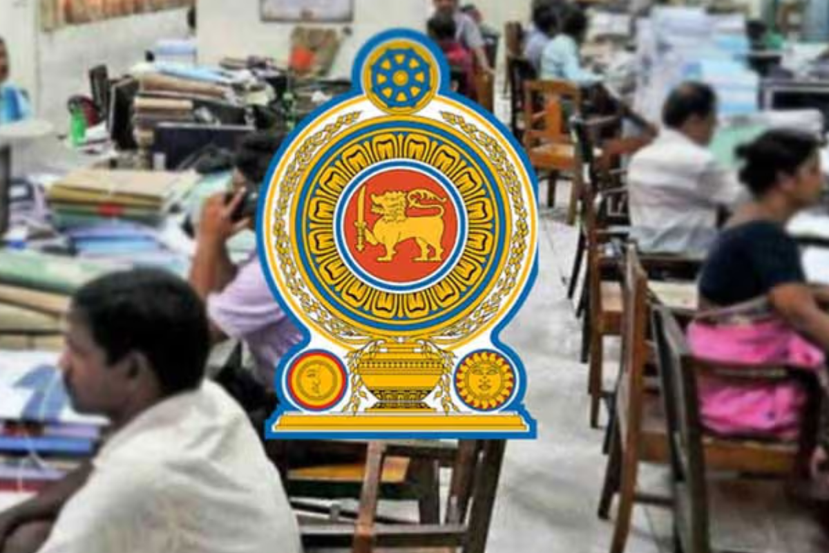 பரீட்சை முறைகேடு: அதிரடியாக கறுப்புப் பட்டியலில் இணைக்கப்பட்ட 461 அதிகாரிகள்