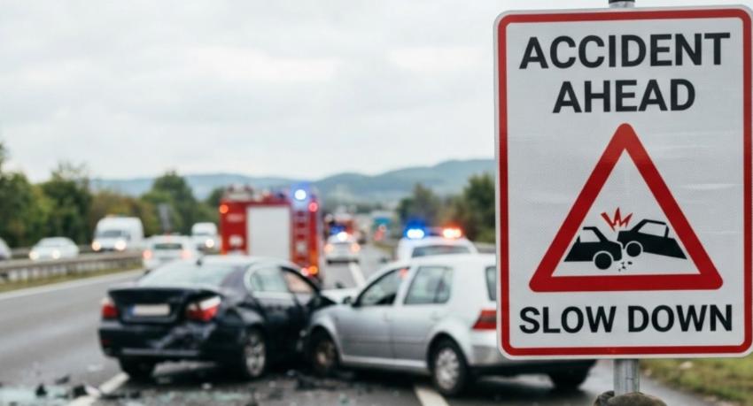 Two Road Accidents Leave 15 Injured and 2 Dead Across Sri Lanka