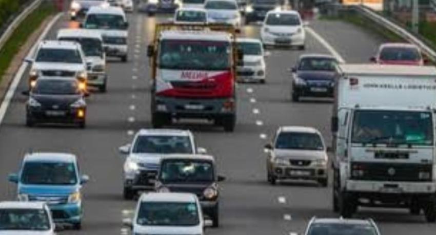 Traffic Congestion Disrupts Southern and Central Expressways