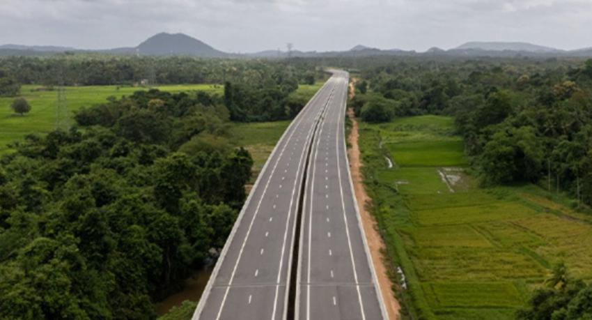 Sri Lanka's Expressways Generate Over Rs. 120 Million During Long Weekend