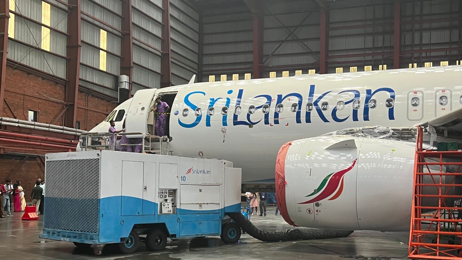 Hong Kong Firm Submits Turnaround Proposal for SriLankan Airlines as Government Reviews Options