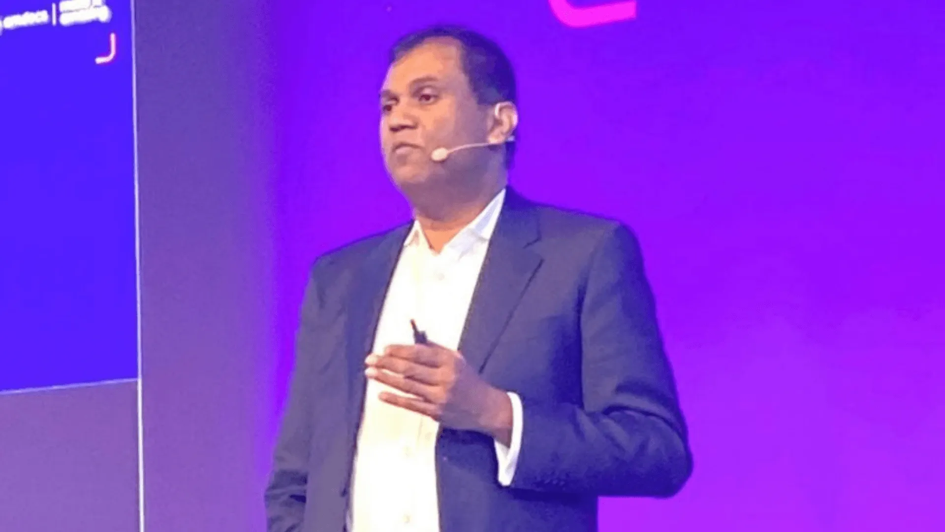 Commercial Bank Demonstrates Telecom-Based Banking Architecture at Global Technology Forum