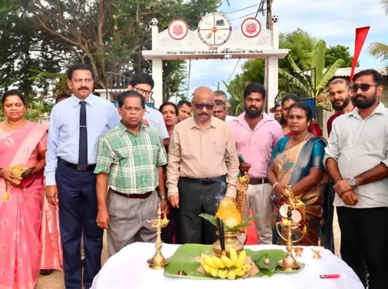 சங்கானை இந்து இளைஞர் மன்றத்தின் கரப்பந்தாட்ட மைதான நவீனமயமாக்கல் பணிகள் ஆரம்பம்