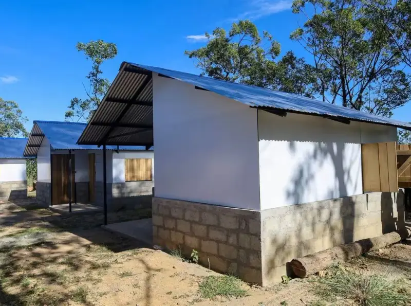 சுழ்ञ்சல் திடா காரணமாக கண்டியில் இடம்பெயர்ந்த குடும்பங்களுக்கான நிரந்தர வீட்டு திட்டம் தொடங்கப்பட்டது