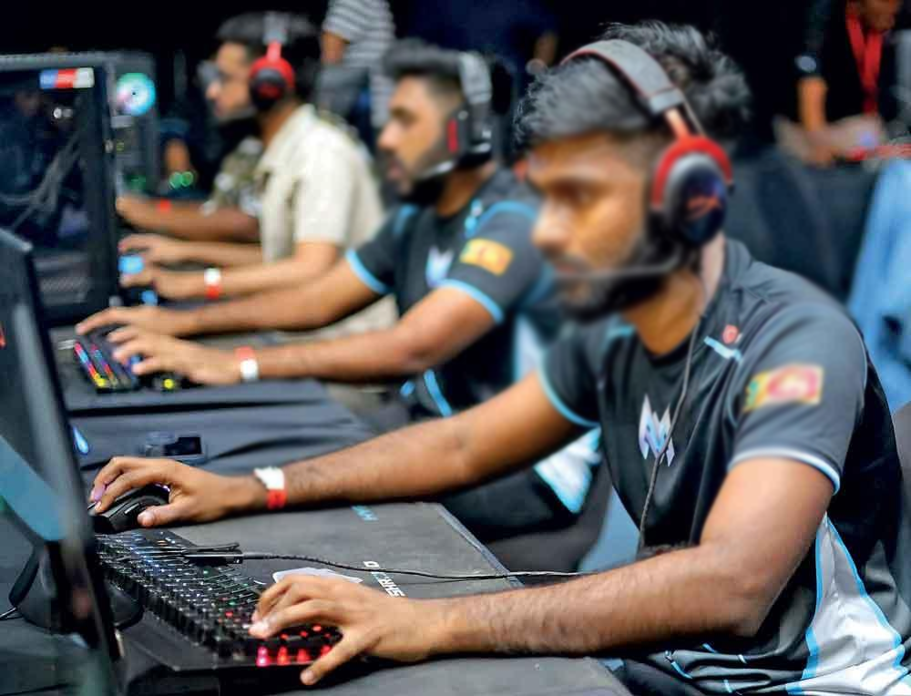 මෙරට දරුවන් අන්තර්ජාලයට හා ඔන්ලයින් ගේම්වලට දැඩි ලෙස ඇබ්බැහි වෙලා