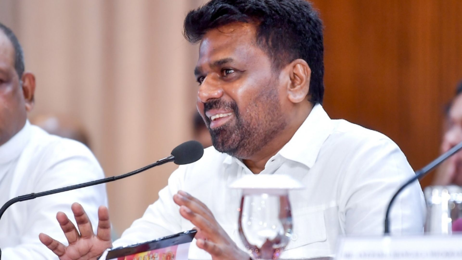 විධායක බලයෙන් ව්යවස්ථාව උල්ලංඝණය කරන්නේ නැහැ – ජනපතිගෙන් නීතීඥ සංගමයට පොරොන්දුවක්
