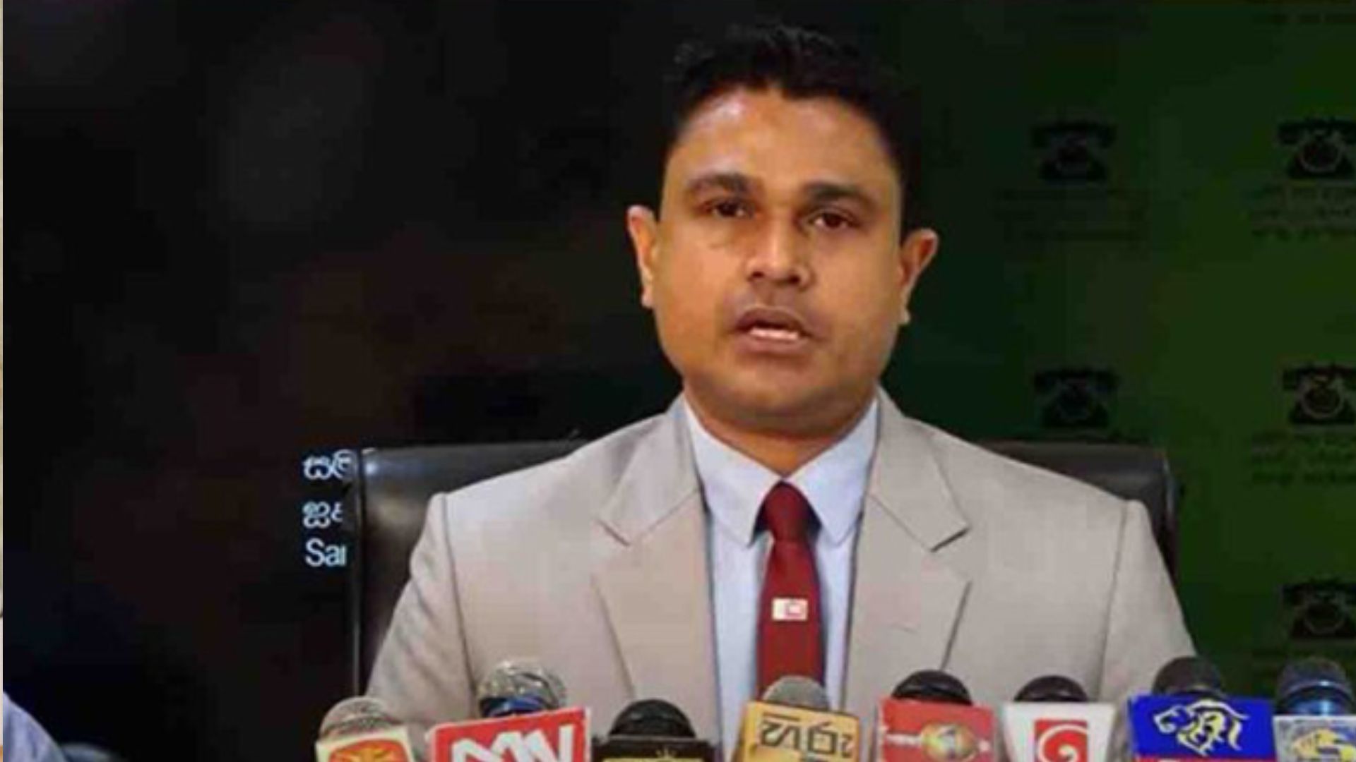 අත්යවශ්ය පිළිකා ඖෂධ ලක්ෂයක තොගයක් ගබඩාවල හිරවෙයි – ඉදිරි මාස තුනේදී පිළිකා රෝගීන් 75,000කගේ ජීවිත අනතුරේ
