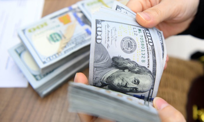 Sri Lankan Rupee Strengthens as Dollar Rates Decline Across Banks