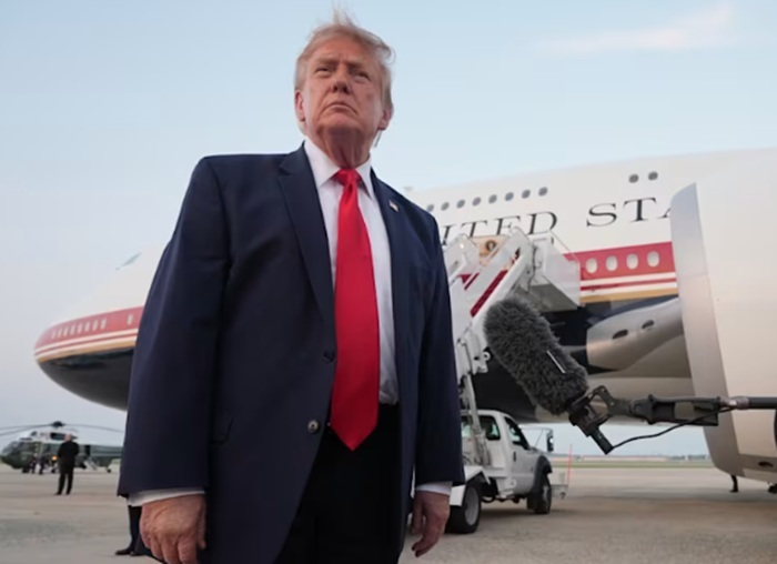 Trump Claims Control of Strait of Hormuz as US Blockade of Iran Continues