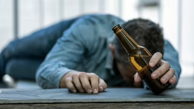 80–100 Daily Deaths in Sri Lanka Linked to Substance Use, Says University Expert