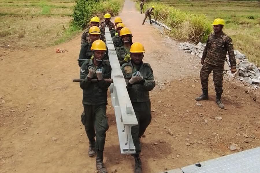 Sri Lanka and India Complete 100-Foot Bailey Bridge in Kurunegala