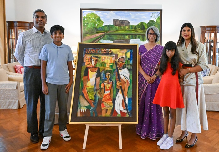Painting Commemorating Gandhi's 1927 Ceylon Visit Gifted to Sri Lanka High Commission