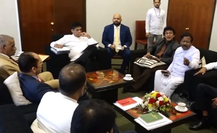 Opposition Leader Meets Tamil and Muslim MPs to Address Regional Concerns