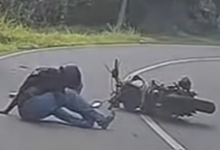 Police Issue Warning Over High-Speed Riding on Lightweight Motorcycles