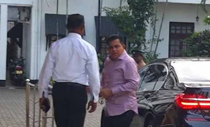 Avant Garde Chairman Senadhipathi Questioned by Bribery Commission