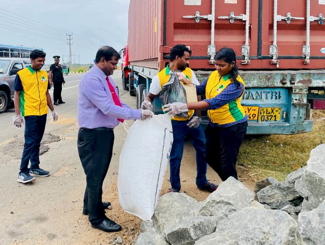 SCJ Volunteers Join Community Cleanup Drive in Navatkuly