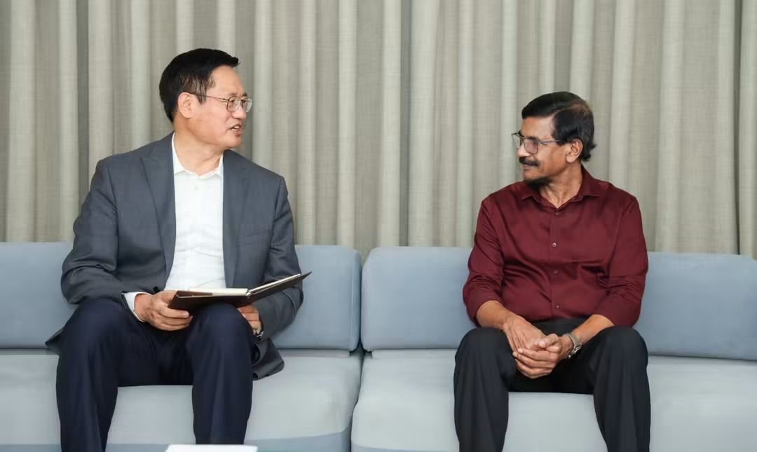 Chinese Ambassador Wei Huaxiang meets JVP General Secretary to discuss bilateral cooperation